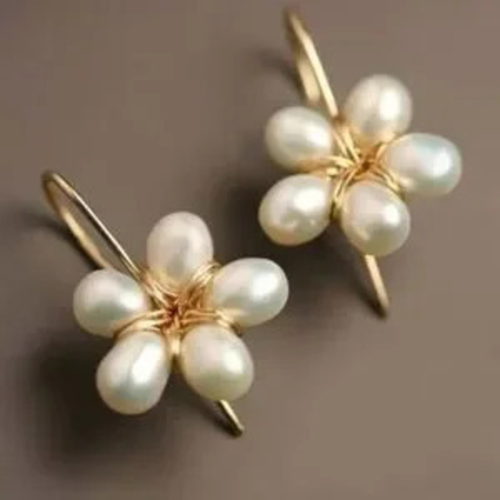 Nee Korean Trend Flower Shape Pearls Earrings For Women